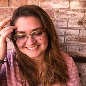 Meet your Posher, Lauren